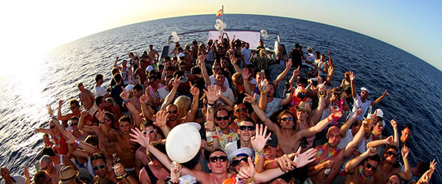 Lisbon Boat Parties
